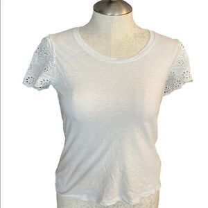 LUCKY BRAND 𝅺white tshirt good condition as pictured! Size medium